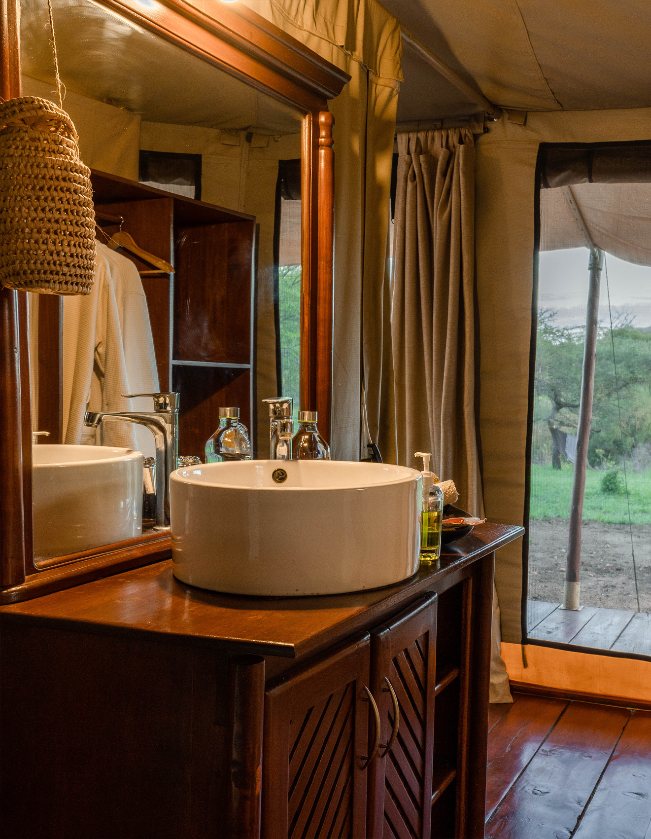 Embalakai Serengeti Camp